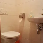 شقة Gundi *