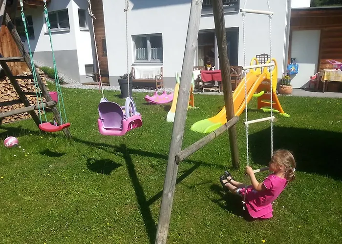 Gundi Pettneu am Arlberg