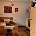 Gundi Pettneu am Arlberg